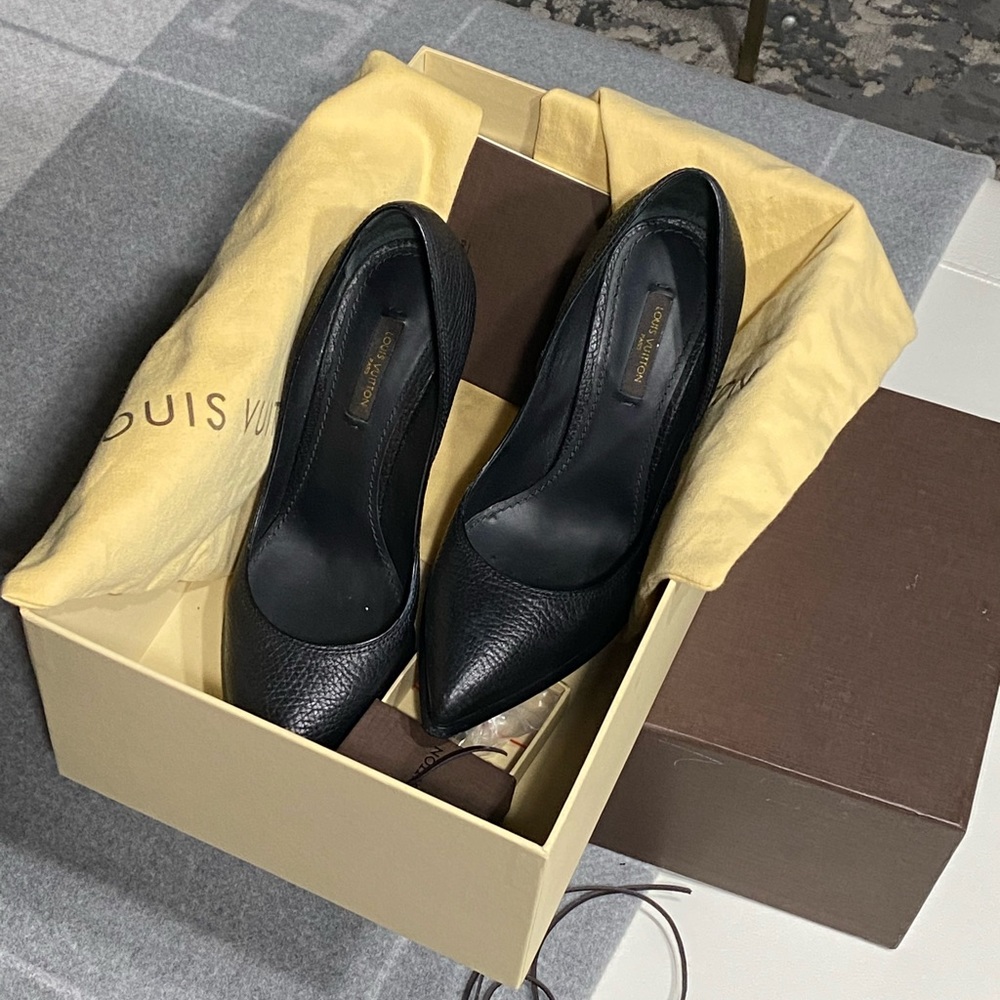 Louis Vuitton Pump